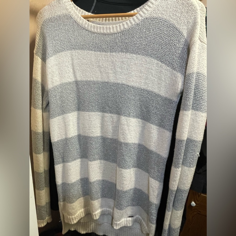 Women long sleeve knitted sweater